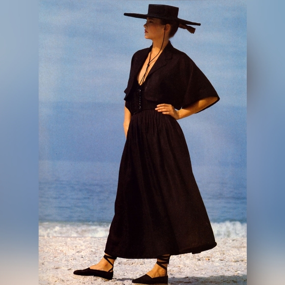 Perry Ellis Dresses & Skirts - Vintage Perry Ellis Designer 100% Virgin Wool Black Button Down Pleated Dress 6